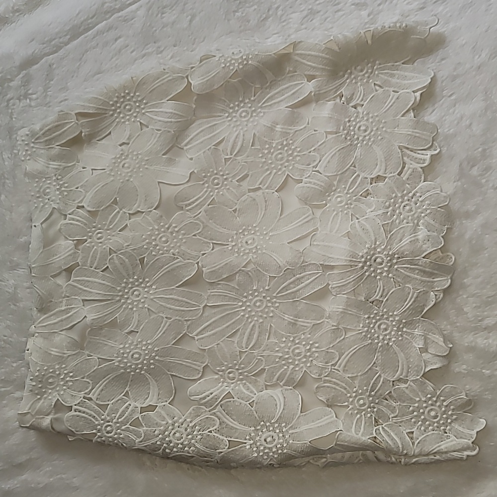 White lace floral mini skirt